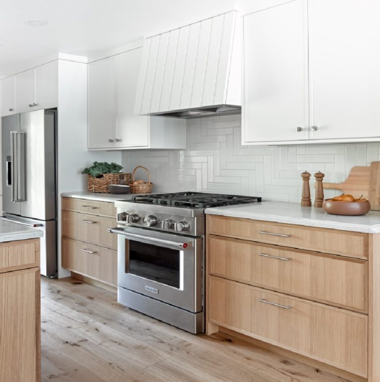 Design Highlight Of Slim Shaker Cabinets